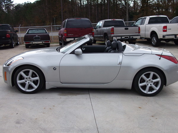 2004 Nissan 350Z Roadster null photo 5