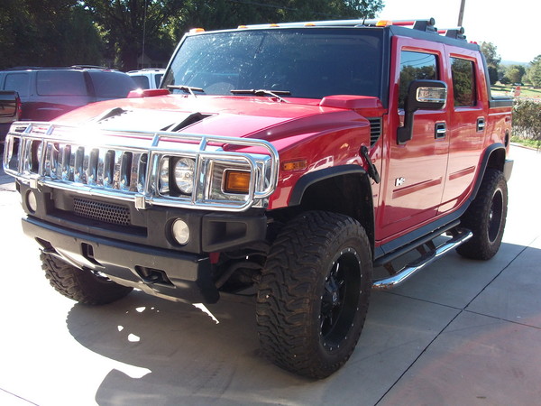 Hummer H2's photo