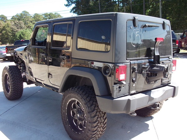 2013 Jeep Wrangler Unlimited Sport photo 4